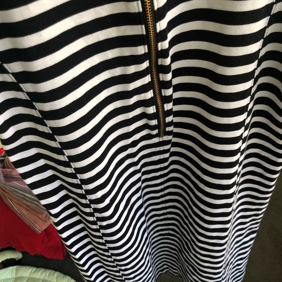 J crew short sleeve sheath dress - Picture 4 of 5